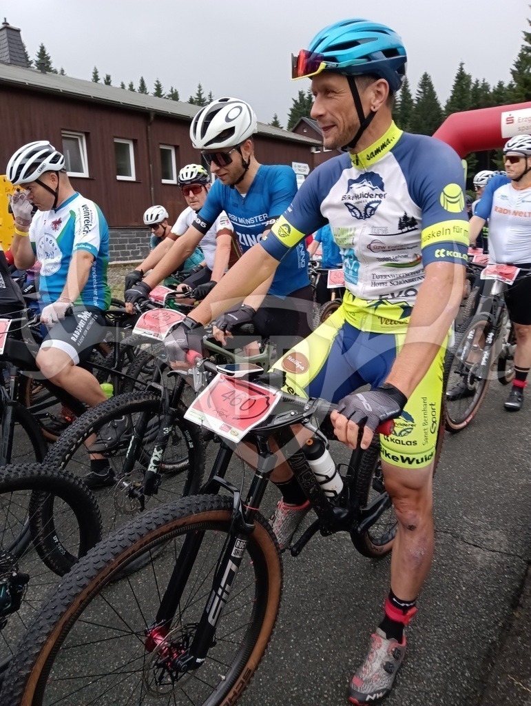 IMG_20250718_122750325 | Fotogalerie der Treibjagd im Dunkelwald - Dein MTB Etappenrennen im Erzgebirge - Realisiert mit Pictrs.com