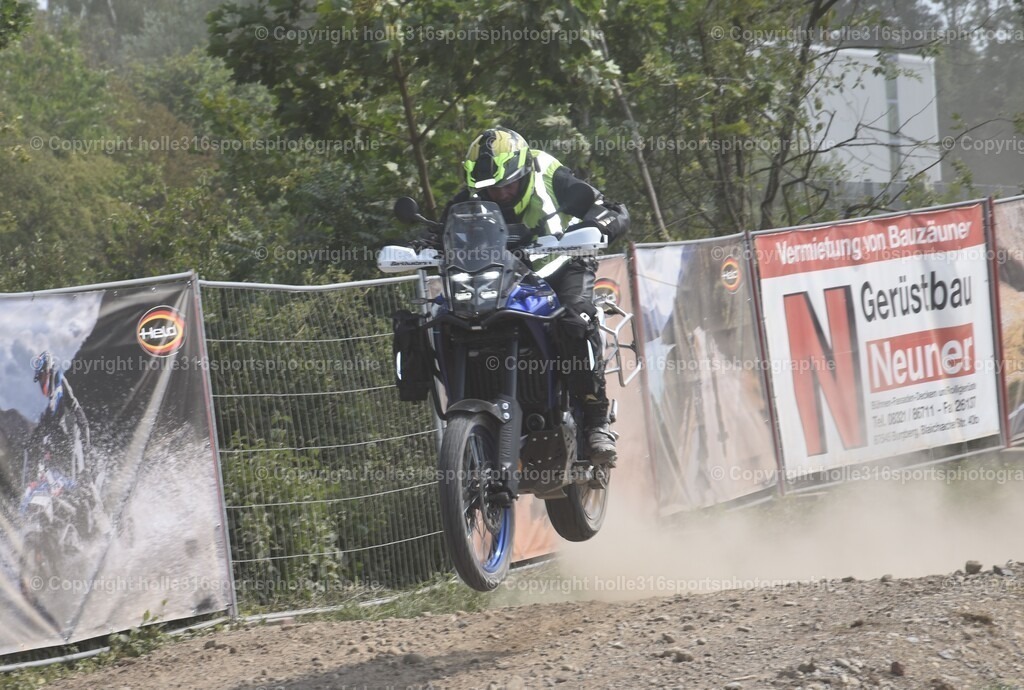 DSC_0482 | Sportfotografie , Motorsport, Motoross, Reitsport, Mointainbike, Enduro,
Landschaft , Outdoor, Eventfotografie, Landschaft, Bilder online bestellen - Realisiert mit Pictrs.com