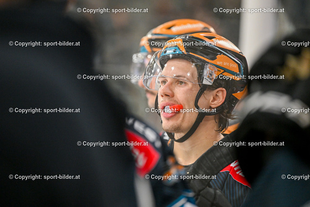 AUT, ICE, Black Wings Linz vs EC Villacher SV | 17.09.2023, Eishalle Linz, AUT, ICE Eishockey Liga, Black Wings Linz vs EC Villacher SV, im Bild Niklas Bretschneider (BWL)


// ICE win2day Hockey League Match between Black Wings Linz and EC Villacher SV in Linz, Austria on 2023/09/17