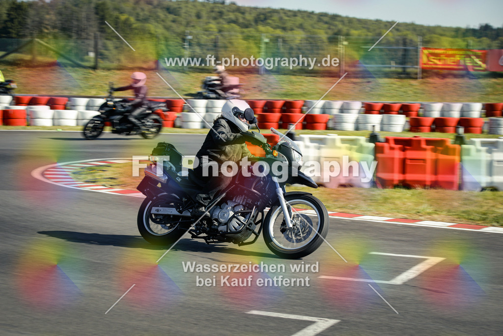 OBK_Mai_Martina_Markus-10237 | Hier findet Ihr Bilder von Touristenfahrten auf der Nürburgring Nordschleife oder von anderen Veranstaltungen die ich besucht habe. Viel Spass beim Durch Schauen 