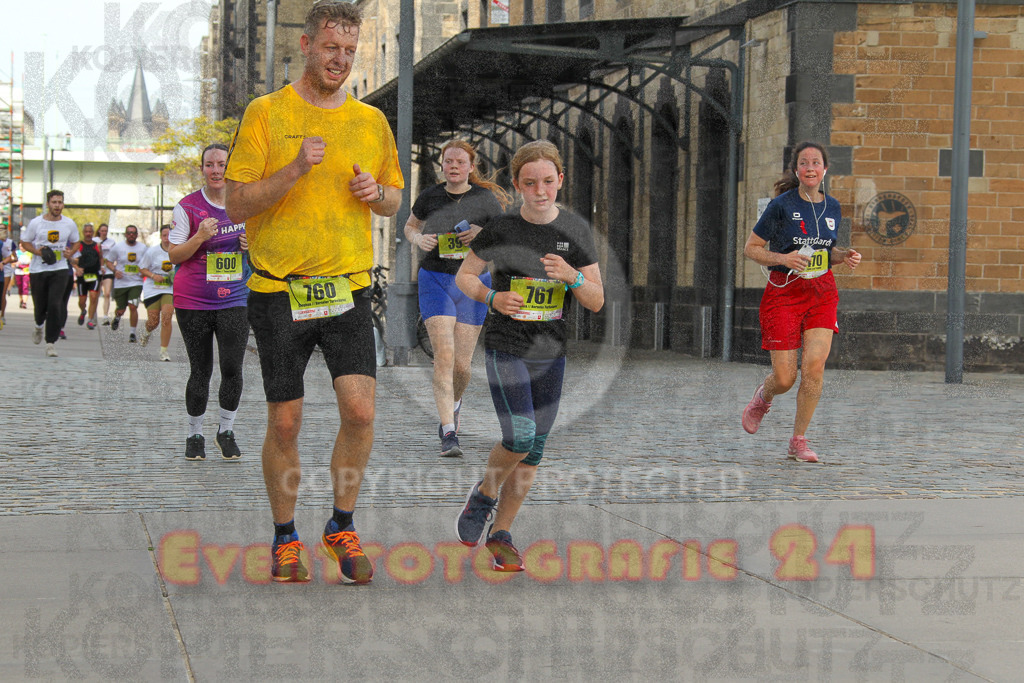250920_1333_EV4_6029 | Sportfotografie im Rhein-Sieg Kreis, Köln, Bonn, NRW, Rheinland Pfalz, Hessen, etc. Unser Tätigkeitsfeld umfasst den Laufsport vom Volkslauf über den Marathon, Duathlon, Triathon bis zum Ultralauf wie Kölnpfad Ultra oder Schindertrail.