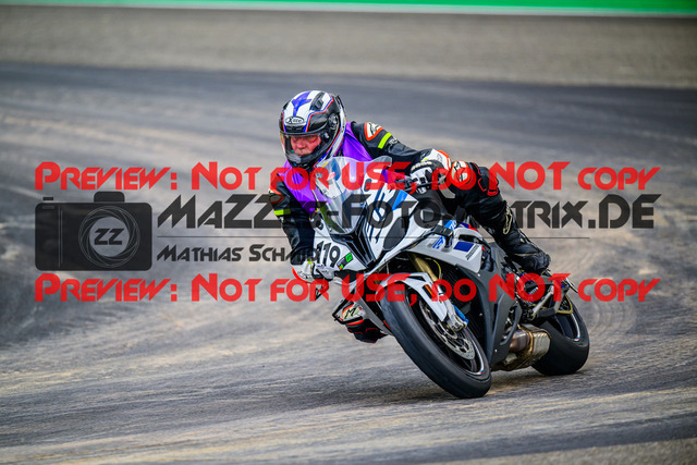 MaZZes_FotoMatrix_240910_6007705_2313 | GRUEN