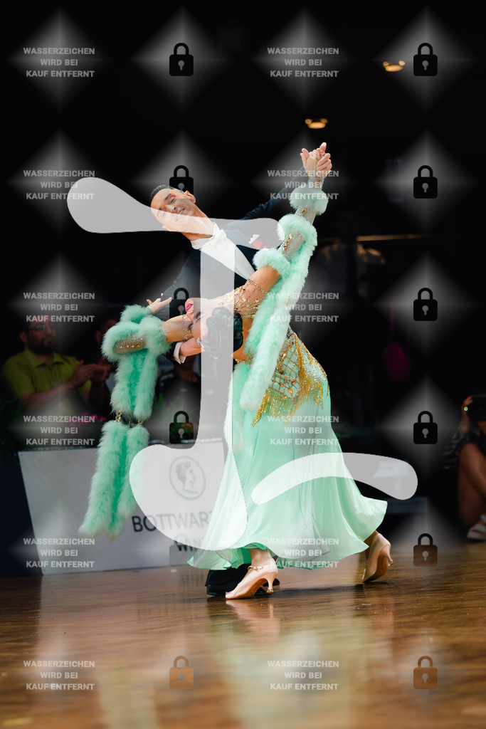 GOC 2025 - WDSF PD Super Grand Prix Standard 2nd (32) Vadim Shurin _ Anastasia Meshkova (Latvia)-2025-08-21-1877 | Webshop for digital downloads and prints of dance sport, event & show photographer Julian Link - Realisiert mit Pictrs.com