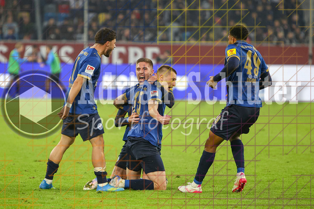 10.04.2026, GER, Fussball, Herren, 2. BL, Saison 2025/2026, Fortuna Düsseldorf - Holstein Kiel | Ivan Nekic (Kiel) Torjubel, jubelt mit seiner Mannschaft nach dem Treffer zum 1:2 