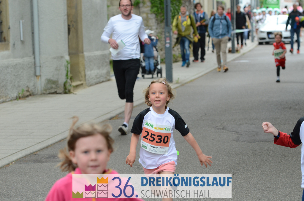 AOK Junior Cup 400m | 3Königslauf 2022 AOK Junior Cup 400m - Realisiert mit Pictrs.com