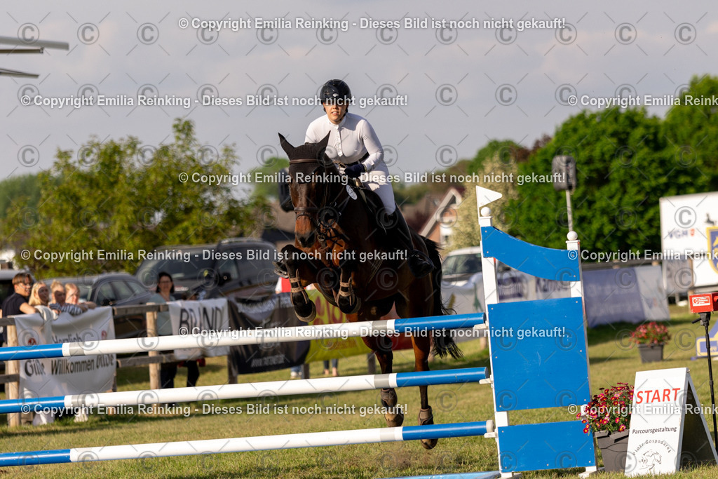 CL5A7120 | Emilia Reinking Fotografie - Realisiert mit Pictrs.com