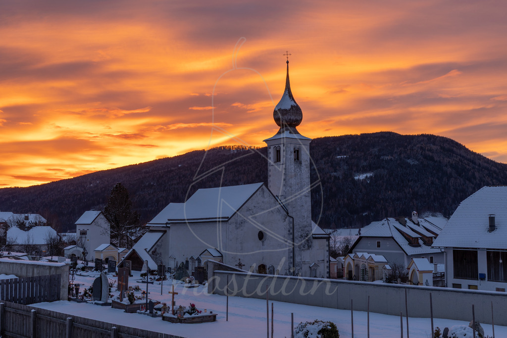 Morgenrot Sankt Gertrauden | Ihre Fotografin im Lungau, ihre Fotografin im Mostviertel, Wandbilder Onlineshop, Imagefotos für Ihr Unternehmen,  - Realisiert mit Pictrs.com