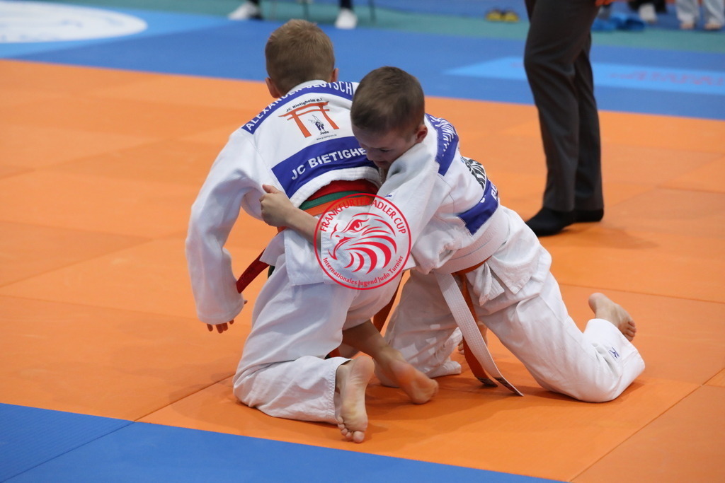 1J7A3086 | Fotos vom Adler Cup - Pictures from Adler Cup

Hier findet Ihr alle Eindrücke und großen Momente der Adler Cup Wochenenden. Here you will find all impressions and great moments of the Adler Cup weekends. - Realisiert mit Pictrs.com