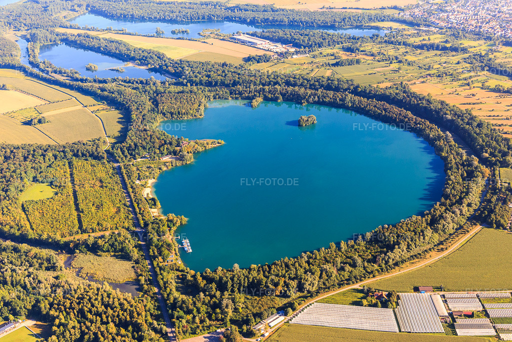 Luftbild: Kiesgrube Mittelgrund im Ortsteil Leopoldshafen in Eggenstein-Leopoldshafen im Bundesland Baden-Württemberg in Deutschland. Foto: IMG_093986.jpg vom 23.08.2016 durch Werner Riehm/FLY-FOTO.de