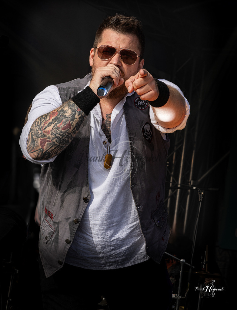 Violand | Frank Herberich Fotografie, Frank Herberich, Fotografie, Hochzeit, Portrait, St. Peter Ording, Ording, Westerhever, Nordsee, Frank Fotografie, Hardheim,  Odenwald,Walldürn, Band,Eventfotografie - Realisiert mit Pictrs.com