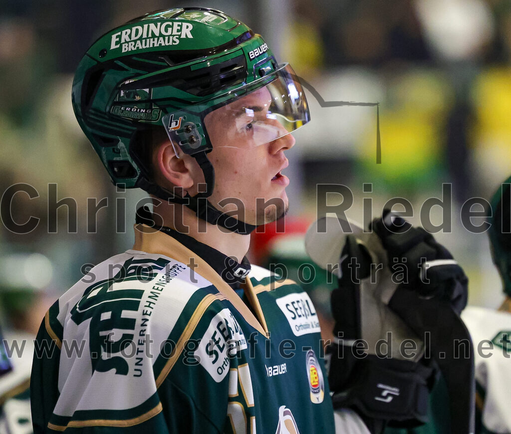 2026-01-02_093_TSV_Erding_gegen_Hoechstadt_Alligators | Erding, Deutschland, 02.01.2026:Eishockey, Oberliga Süd 2025 / 2026, 33. Spieltag, TSV Erding gegen Höchstadt Alligators, Endergebnis: 2:1Cristian Achim (Erding Gladiators, #62)Foto: Christian Riedel / fotografie-riedel.net