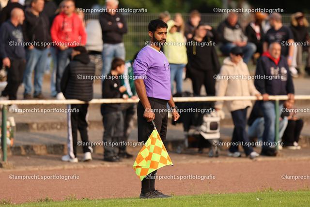 Fußball I Junioren I Kreispokal Lübeck I Finale I JSG Concordia Lübeck - TSV Siems I 09.06.2025.241 | Omid Jamshidi (2. Assistent) - Realisiert mit Pictrs.com