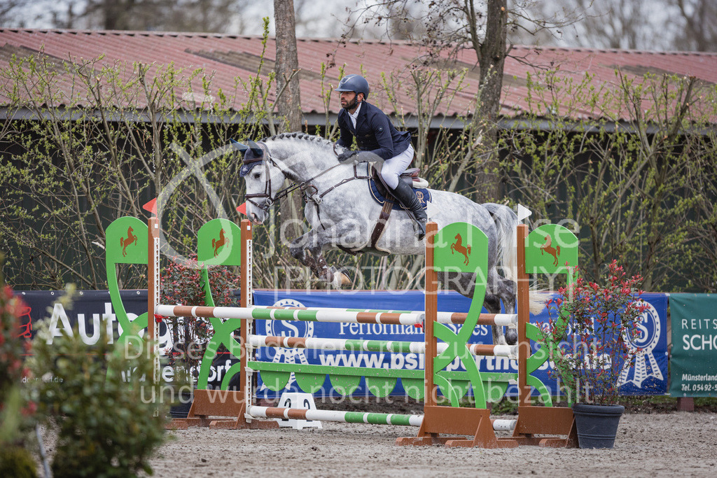 230411_Mühlen_03SprPf-L-389 | Deine schönsten Turniermomente als professionelle Fotos! Entdecke hochwertige Pferdesport-Fotografie im Online-Shop. Jetzt Fotos finden & bestellen!