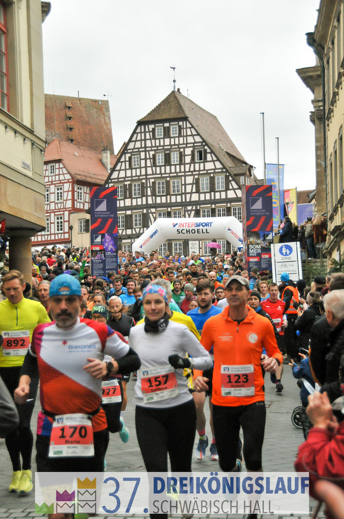 VR Bank Hauptlauf 10000m | 3 Koenigslauf 2023 - Realisiert mit Pictrs.com