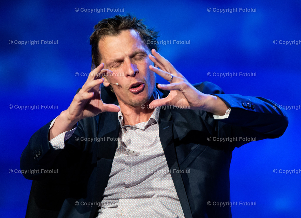 OBERBANK_61 | EIN DANK AN DIE PFLEGEKRAEFTE KABARETT MIT KLAUS ECKEL 02.06.2022 OBERBANK DONAU-FORUM LINZ IM BILD: KLAUS ECKEL. FOTO:FOTOLUI/OBERBANK