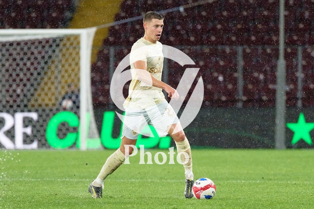 UEFA Conference League Play-offs 2nd leg - Servette FC v FC Shakhtar Donetsk | Mykola Matviyenko (22 FC Shakhtar Donetsk) controls the ball (action)  during the UEFA Conference League Play-offs 2nd leg match between Servette FC and FC Shakhtar Donetsk at Stade de Geneve in Geneva, Switzerland