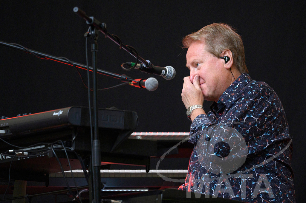 _DWA2782 | Jez Smith  von John Lees' Barclay James Harvest live bei einem Konzert in Serenadenhof Nürnberg, 01.07.2023 - Realisiert mit Pictrs.com