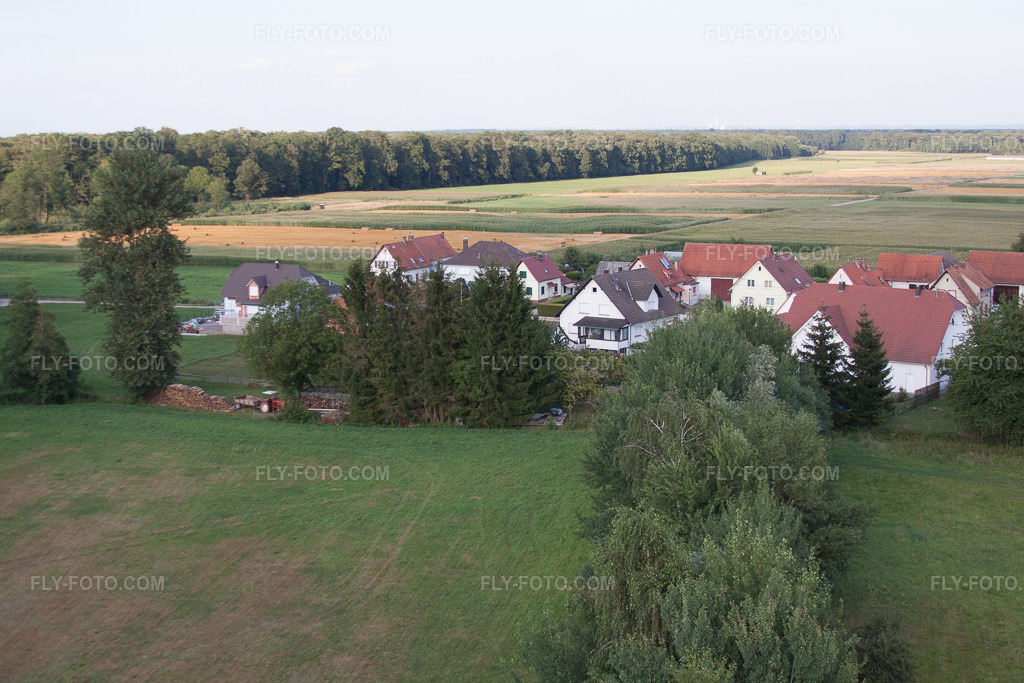 Aerial view: View of the town in Schleithal in the state Bas-Rhin, France.Photo: IMG_59013.jpg taken on 08/04/2013 by Werner Riehm/FLY-FOTO.comResolution of the original: 4275 x 2850 px