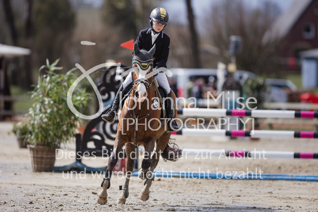 230402_MünsterHandorf_PonyTrophy-442 | Deine schönsten Turniermomente als professionelle Fotos! Entdecke hochwertige Pferdesport-Fotografie im Online-Shop. Jetzt Fotos finden & bestellen!