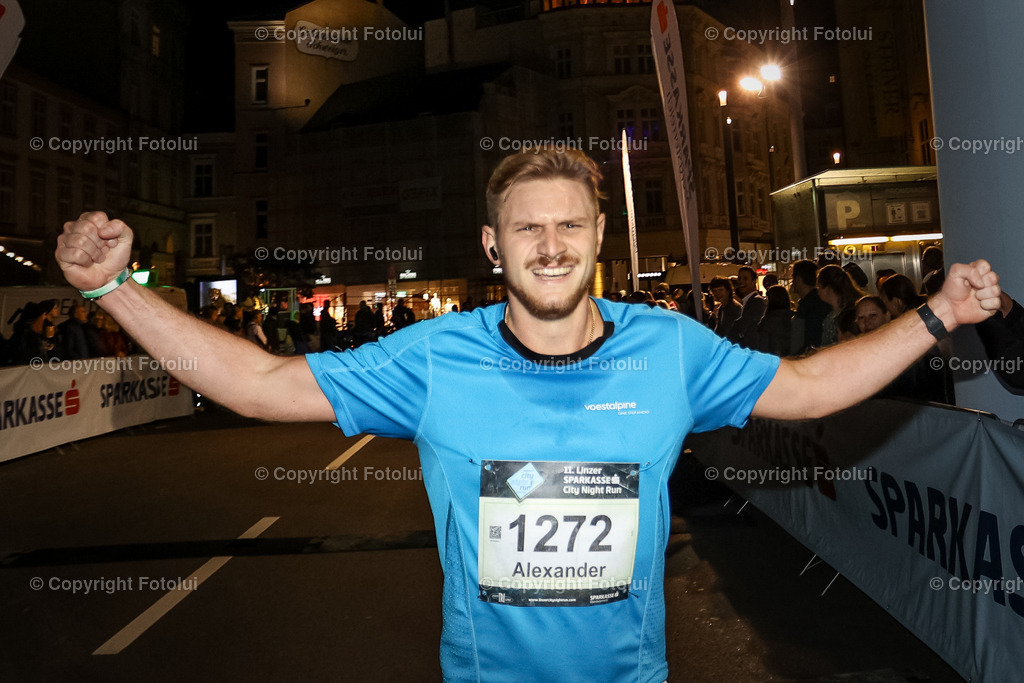 A-BINDER_20220922_0078 | LINZ,  AUSTRIA,22.Sept. 2022 - Night Run, Image shows Night Run.
Photo: Sportmediapics.com/ Manfred Binder
