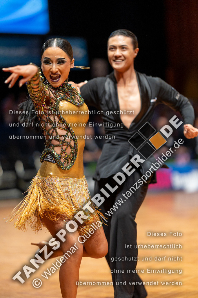 20230812-13902 | Hier finden Sie Tanz Bilder vom Latein und Standard Formationen tanzen. Sportbilder vom Tanzsport. Schöne Fotos und von Weltmeisterschaft, Europameisterschaft, Bundesliga, Regionalliga, Oberliga und Landesliga sowie von GOC Stuttgart, DanceComp, WM Bremen
