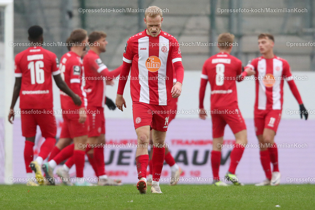 RWE06012402111 | 06.01.2024, Essen, Fußball, Herren, Stadion an der Hafenstraße, Testspiel, Rot-Weiss Essen – 1. FC Köln:  Lucas Brumme (Rot-Weiss Essen). 
DFB regulations prohibit any use of photographs as image sequences and or quasi-video.