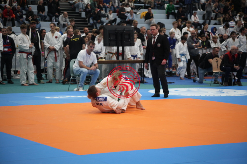 IMG_1282 | Fotos vom Adler Cup - Pictures from Adler Cup

Hier findet Ihr alle Eindrücke und großen Momente der Adler Cup Wochenenden. Here you will find all impressions and great moments of the Adler Cup weekends. - Realisiert mit Pictrs.com