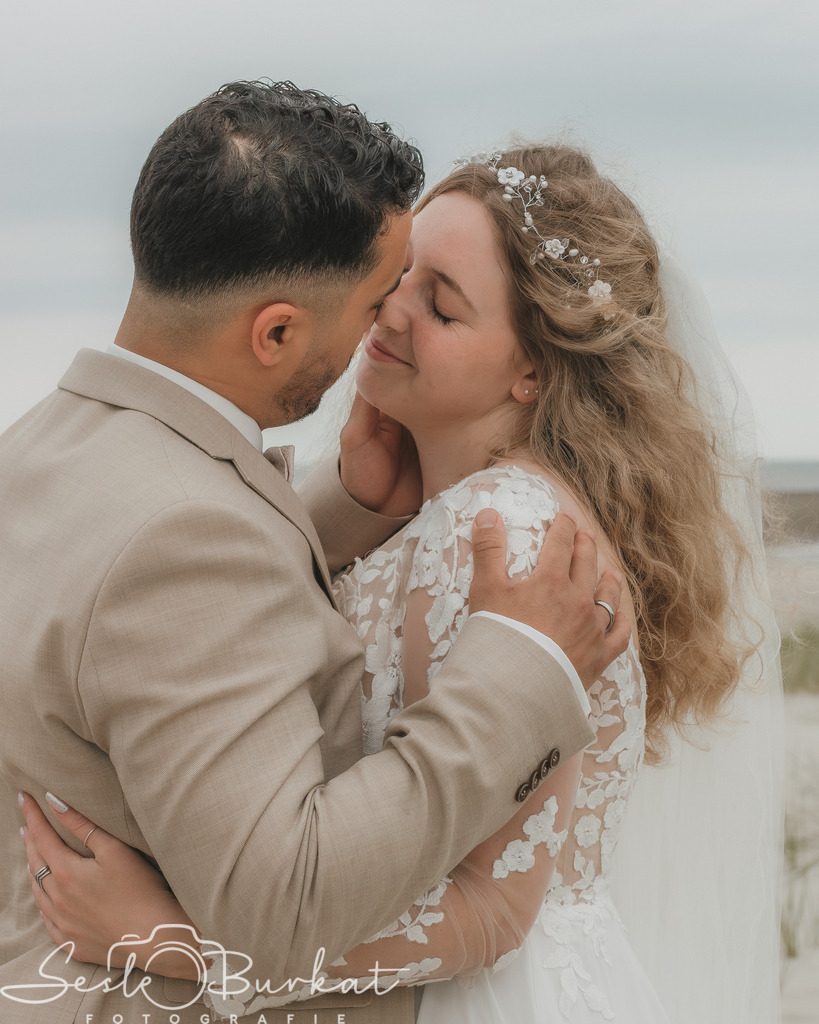 IMG_3705 | Authentische, natürliche und emotionale Fotoshootings auf der Nordseeinsel Föhr. Als Fotografin halte ich deine schönsten Momente in einzigartigen Neugeborenen-, Familien-, Paar- und Einzelshootings fest. Jetzt einen Termin vereinbaren!