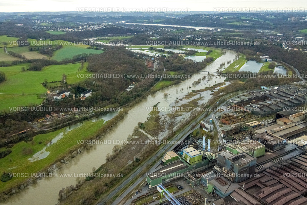 Witten231201979Ruhr | Luftbild, Ruhrhochwasser, Weihnachtshochwasser 2023, Fluss Ruhr tritt nach starken Regenfällen über die Ufer, Überschwemmungsgebiet zwischen Ruhrbrücke Bommern und Nachtigallbrücke und Wasserwerke Westfalen, Straße Ruhrdeich mit Deutsche Edelstahlwerke, Witten, Ruhrgebiet, Nordrhein-Westfalen, Deutschland