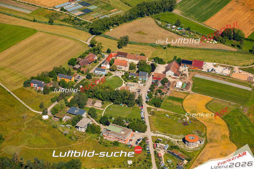 Das Luftbild zeigt : Waldtann Kreßberg - Die Luftaufnahme wurde 2024 vom UL-Flugzeug aus erstellt ( keine Drohne ) - Hochauflösende Luftaufnahme - Für grossformatige Ausdrucke geeignet. Die Geschenkidee !Mit Lizenz und Bildrechte bestellbar