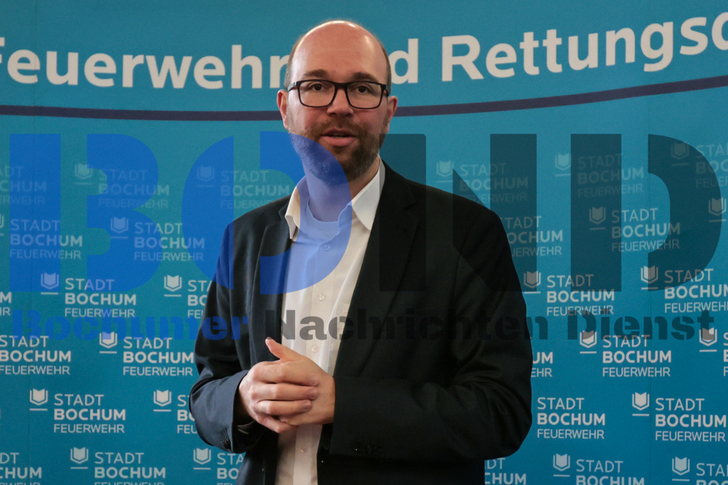 SES_KINFEU20250503-5 | bond - Realisiert mit Pictrs.com