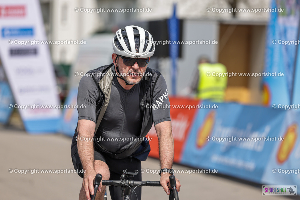 VJ__9649 | Neusiedlersee Radmarathon 2026@sportshot_your_pictrs #yourpictures#roadtowm2029 #nrm #neusiedlerseeradmarathon #neusiedlersee #neusiedlerseetourismus #burgenland #mörbisch #nrm26 #burgenlandtourismus #voglundco #poweredbyburgenlandtourismus #radsport #rad #marathon #ucigranfondo #visitburgenland #ucigranfondoworldseries
