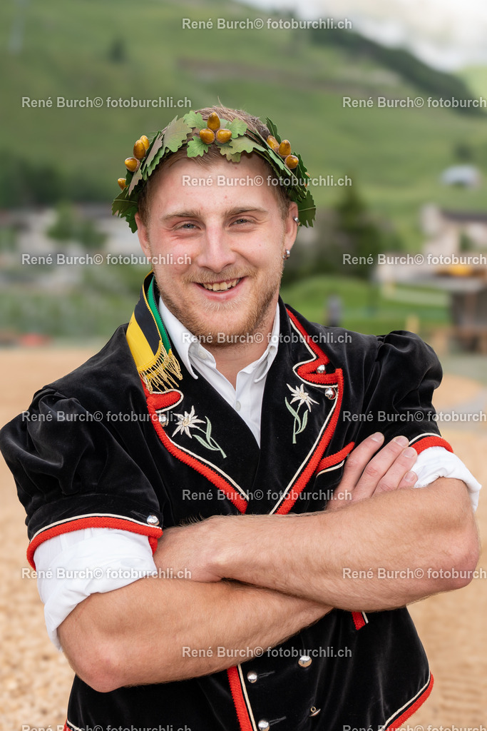Huerlimann Marco | René Burch leidenschaftlicher Fotograf aus Kerns in Obwalden.  Hier finden sie Sport, Landschaft und Natur Fotografie.
 - Realisiert mit Pictrs.com