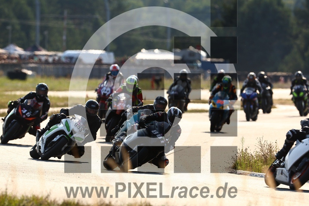 start-20240803_05192 | Schöne Erinnerungen an spannende Momente - das festzuhalten ist unser Job. PIXELrace.de ist seit 2003 auf den Rennstrecken Europas unterwegs um die Action draußen beim Fahren und die wunderbare Stimmung imm Fahrerlager für euch einzufangen.