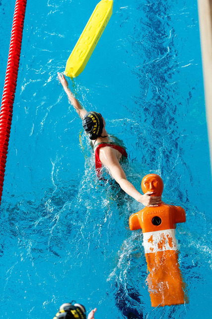 DLRG, Wettkampf, Rettungssport, Landesverbandsmeisterschaften 2026 13.06.2026 | Bedburg, Deutschland - June, 13: Siegerehrung der AK17/18 männlich der Landesverbandsmeisterschaften 2026 im MonteMare Bedburg. Platz 3: Carlos Graupe (DLRG OG Brühl). (Foto: Benedikt Lang (DLRG) - Realisiert mit Pictrs.com