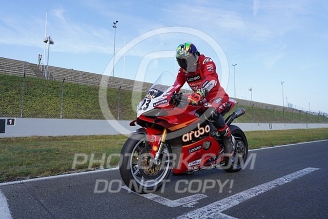 2024_09_06_PBK_26139 | Sportfotografie; SlowMotion; Video; Rennstrecke; Hafeneger; Speer; Racing; RSE; BMW; CBO; Trackday; Motorsportarena; Hockenheimring; Brno; Most; Barcelona; Valencia