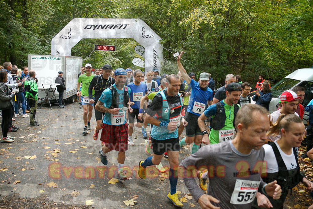 231029_1000_EX1_4872 | Sportfotografie im Rhein-Sieg Kreis, Köln, Bonn, NRW, Rheinland Pfalz, Hessen, etc. Unser Tätigkeitsfeld umfasst den Laufsport vom Volkslauf über den Marathon, Duathlon, Triathon bis zum Ultralauf wie Kölnpfad Ultra oder Schindertrail.