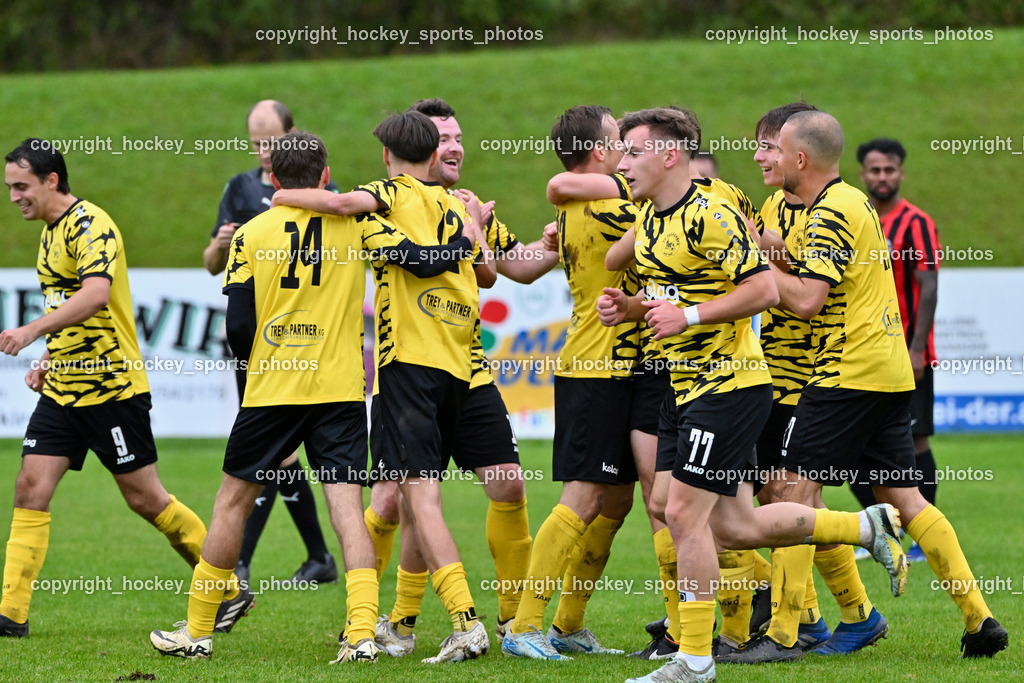 FC Faakersee vs. FC-WR Nussdorf Debant | Jubel FC Faakersee Mannschaft, FC Faakersee vs. FC-WR Nussdorf Debant, FC Faakersee vs. FC-WR Nussdorf Debant am 28.09.2024 in Finkenstein (Sportplatz Faakersee), Austria, (Photo by Bernd Stefan)