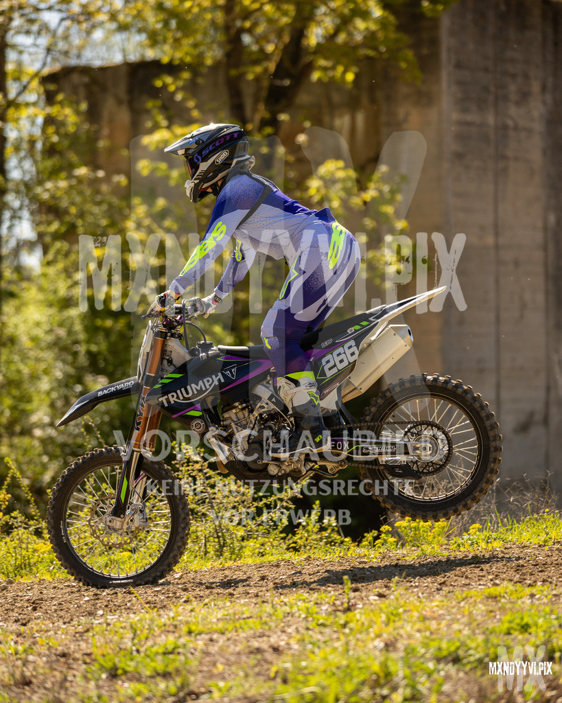 866A4694 | mxndyyvipix