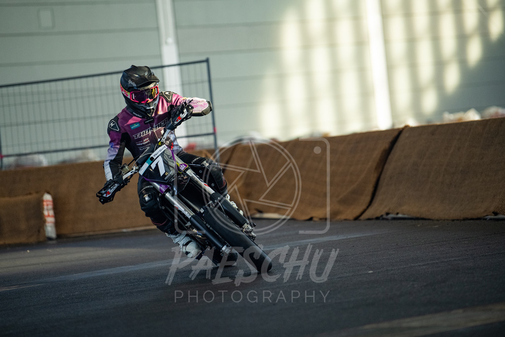 SM (693) | Paeschuphoto Shop - Wer nicht sucht der auch nicht findet.Ob Motocrossbilder oder von einem besuchtem Spiel, Hauptsache Action. - Realisiert mit Pictrs.com