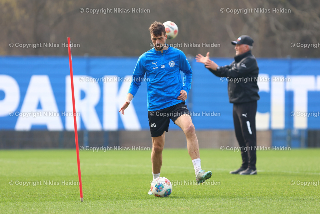 NH_HolsteinKiel_Training_10032026 | #28 Jonas Meffert (Holstein Kiel)Fußball I Herren I Training I Saison 2025-2026 I Holstein Kiel I 10.03.2026 I Citti-Fußballpark