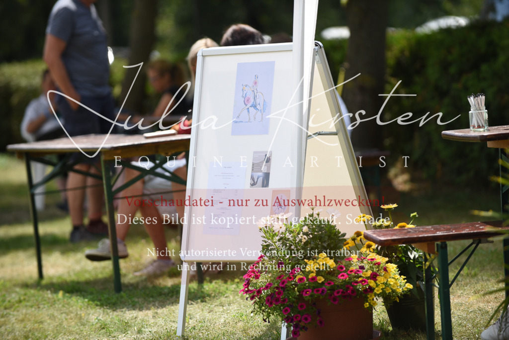DSC_8999 | Pferde- und Turnierfotografie in Westsachsen. Pferdeportraits, Auftragszeichnungen und intuitive Kunst.