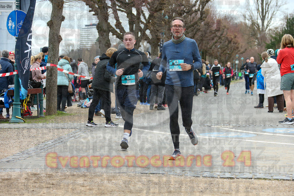 231231_1205_EX1_5566 | Sportfotografie im Rhein-Sieg Kreis, Köln, Bonn, NRW, Rheinland Pfalz, Hessen, etc. Unser Tätigkeitsfeld umfasst den Laufsport vom Volkslauf über den Marathon, Duathlon, Triathon bis zum Ultralauf wie Kölnpfad Ultra oder Schindertrail.