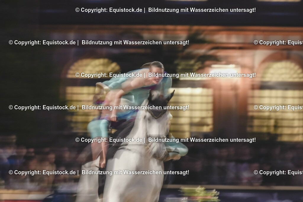 20230527_Voltigieren_NASPA_Flutlicht_0890 | equistock