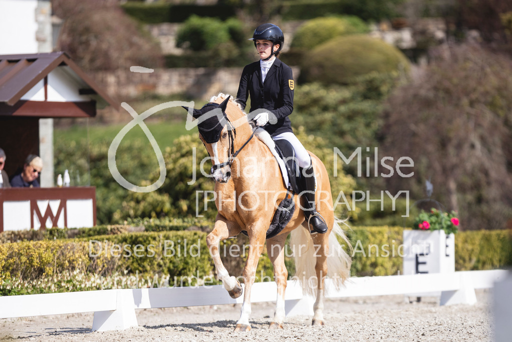 260411_Kronberg_Dressur-L_Pony-131 | Deine schönsten Turniermomente als professionelle Fotos! Entdecke hochwertige Pferdesport-Fotografie im Online-Shop. Jetzt Fotos finden & bestellen!