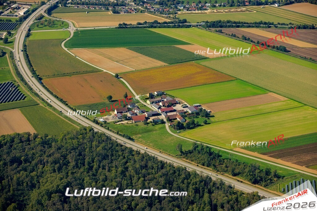 Das Luftbild zeigt : Rohr Plattling - Die Luftaufnahme wurde 2023 vom UL-Flugzeug aus erstellt ( keine Drohne ) - Hochauflösende Luftaufnahme - Für grossformatige Ausdrucke geeignet. Die Geschenkidee !Mit Lizenz und Bildrechte bestellbar