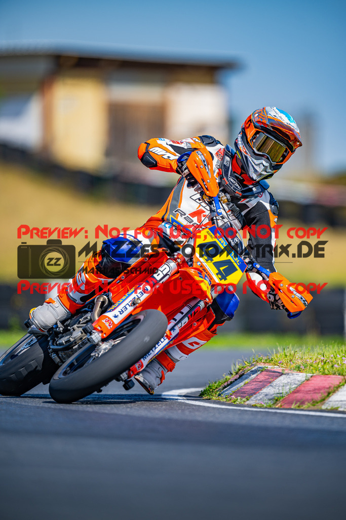 MaZZes_FotoMatrix_240430_6007705_0840 | Fotograf Mathias Schmid
Sportfotograf,
Eventfotograf,
Hochzeitsfotograf,
Portraitfotograf