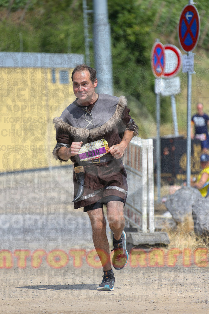 230617_1541_CB5Q3432 | Sportfotografie im Rhein-Sieg Kreis, Köln, Bonn, NRW, Rheinland Pfalz, Hessen, etc. Unser Tätigkeitsfeld umfasst den Laufsport vom Volkslauf über den Marathon, Duathlon, Triathon bis zum Ultralauf wie Kölnpfad Ultra oder Schindertrail.