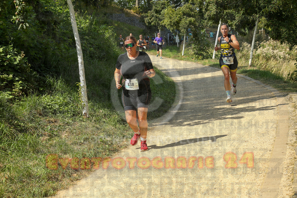 250824_1436_EX1_6826 | Sportfotografie im Rhein-Sieg Kreis, Köln, Bonn, NRW, Rheinland Pfalz, Hessen, etc. Unser Tätigkeitsfeld umfasst den Laufsport vom Volkslauf über den Marathon, Duathlon, Triathon bis zum Ultralauf wie Kölnpfad Ultra oder Schindertrail.