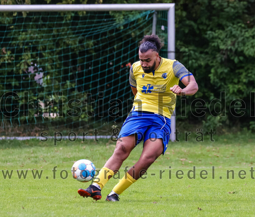 2023-09-03_044_TSV_Grafing_II_gegen_SV_Dornach_II | Grafing, Deutschland, 03.09.2023:
Fußball, A-Klasse 2023 / 2024, 3. Spieltag, TSV Grafing II gegen SV Dornach II, Endergebnis: 0:0

Salem Chakir (SV Dornach, #24)

Foto: Christian Riedel / fotografie-riedel.net